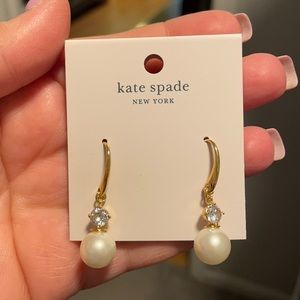 Gold pearl earrings